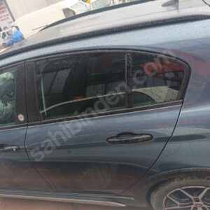 Fiat egea cross sol arka kapı