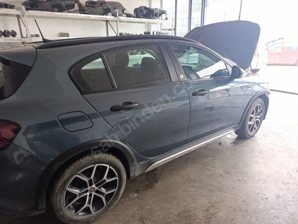 Fiat egea cross sağ arka kapı - Görsel 4